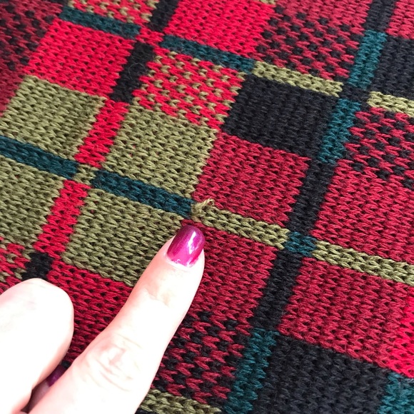 Edinburgh Wool Blend Scottish Red Plaid Sweater Cardigan - Picture 8 of 10